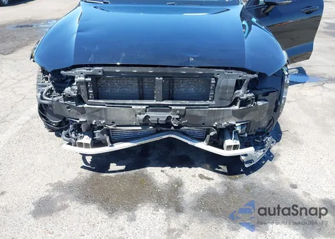 2019 Volvo S60 Hybrid T8 R-Design from USA, damaged, VIN 7JRBR0FM9KG015181